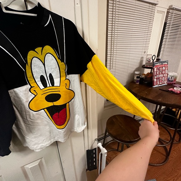 Walt Disney World Pluto Spirit Jersey - Picture 4 of 9